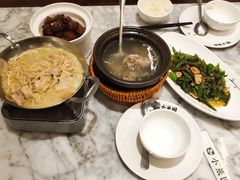 -小菜园新徽菜(宜兴八佰伴店)