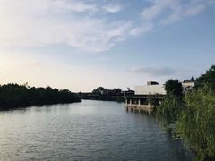 -上海怡沁园度假酒店