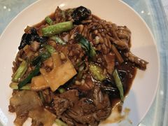 -泉畔人家·老济南经典鲁菜(大明湖店)