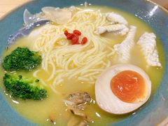 白汁河月豕煨面-江小鲀河豚馄饨(日月光店)