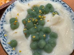 小青团冰豆花-李百蟹·江南蟹黄面·河景餐厅(夫子庙总店)