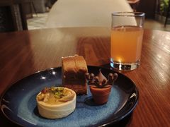 -上海虹桥祥源希尔顿酒店