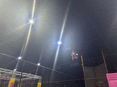 -嘿哟动霸CHUA·新潮玩运动娱乐中心·蹦床滑冰团建乐园