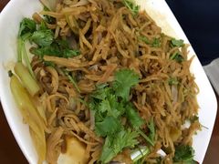 牛肉烩饼-小颖泡馍