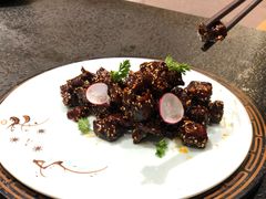 -万重锦·人文川菜馆(骡马市店)