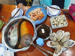 -老何家后安粉·糟粕醋海鲜火锅(三亚湾椰梦长廊店)