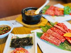 -炼火烤肉店