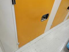 -安东易迷你自助仓储寄存仓库(顾戴路店)