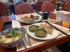 -东方滨江大酒店·滨江厅