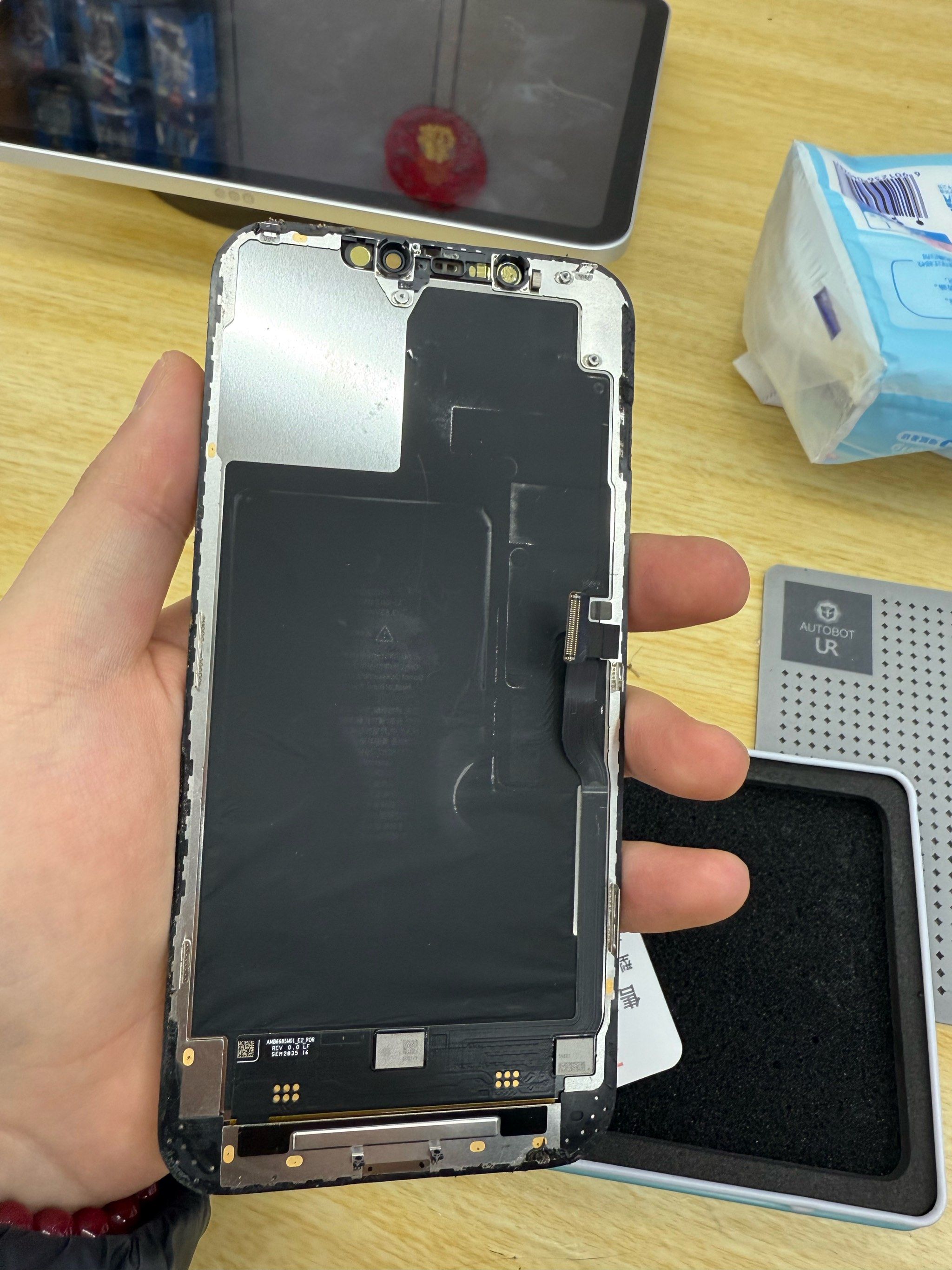 苹果手机拆屏维修