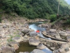 -安吉龙王山峡谷漂流