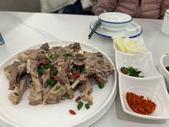 -民族手抓羊肉馆·滩羊手抓·烤全羊