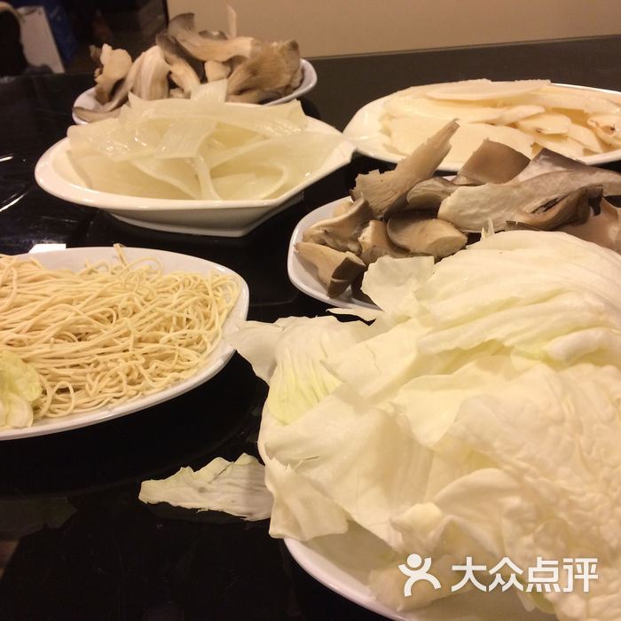 四川简阳羊肉汤火锅青椒味碟图片