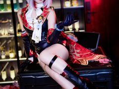 -米游妙妙屋cosplay换装自拍摄影体验馆