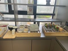 -杭州西湖湖滨银泰亚朵酒店