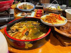 -有红鸡毛店·川菜(建设路店)