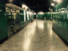 -九龙东皇冠假日酒店室外泳池