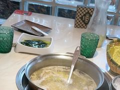-喃喃椰·糟粕醋·椰子鸡火锅(七堡花园店)