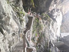 -东南悬空寺方广岩