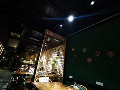 -八月美食小馆(银泰城总店)