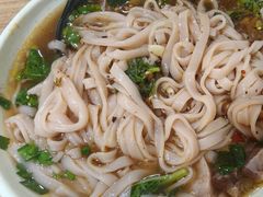 -啊墨江牛烂烀米线