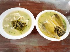 黄鱼馄饨-洪大妈·黄鱼面(金山嘴渔村店)