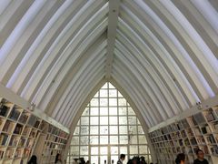 -钟书阁(松江泰晤士小镇店)