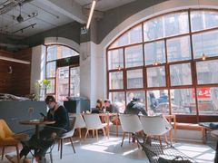 靠窗位-VESH COFFEE(定西路店)