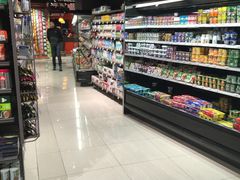 -家乐福(古北店)