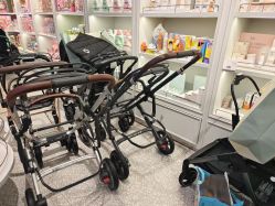 点击看大图 -国际蓝孩(万象城店)