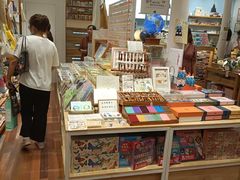 -猫的天空之城概念书店(杭州南宋御街店)