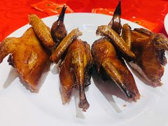 招牌黑椒脆皮鸽-光头老板·本帮菜