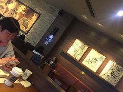 -星巴克臻选(嘉兴海宁银泰城店)