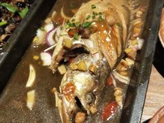 -临街徽菜馆·正宗黄山味