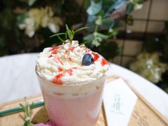 草莓牛乳-卓花境Flowerwonderland花店
