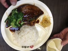 -小梅园饭堂(东方路店)