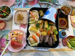 -水桶王国主题餐厅·聚会·生日派对·亲子活动·家庭套餐(亚龙湾希尔顿店)