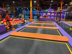 -Tenker Club弹刻极限主题公园 · 蹦床 · 团建 · 生日派对(大关店)