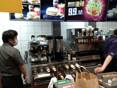 -麦当劳(杨高南路店)