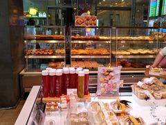 -巴黎贝甜(大宁国际商业广场店)