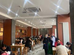 大堂-吾穆勒蓬灰牛肉面·清真(北滨河中路店)