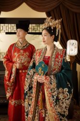 -雪中彩影婚纱摄影·微光艺术中心