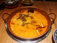 -洱火云南酸菜牛肉火锅(石景山当代商城店)
