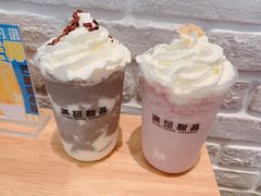 墨韵芝麻双皮奶-满记甜品(荟聚购物中心店)