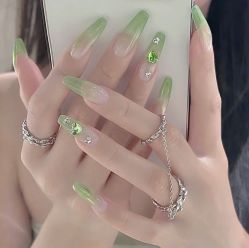 -曼都发型