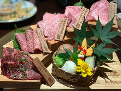 -山川小町·极番烧肉(新地假日广场店)