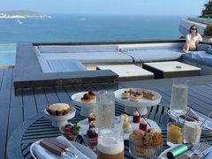 -瑰丽酒店·海吧·天际下午茶·现场DJ·天台酒吧