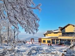 -中旅松花湖滑雪场