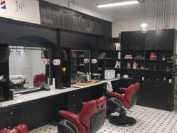 -老男孩男士理容馆·理发·烫染·修面