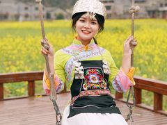 -高荡千年布依古寨旅游景区